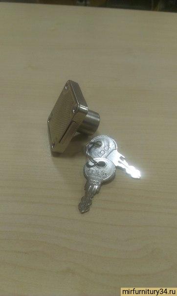 12022 Замок мебельный металлический ключ NV-138BB